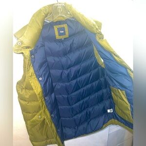 Gap Puffer Vest Army Green size: Small